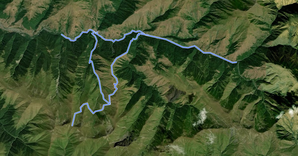 Маршрут Chichos Chala-Mt. Chicho - Lasharis Chala trail на спутниковом снимке