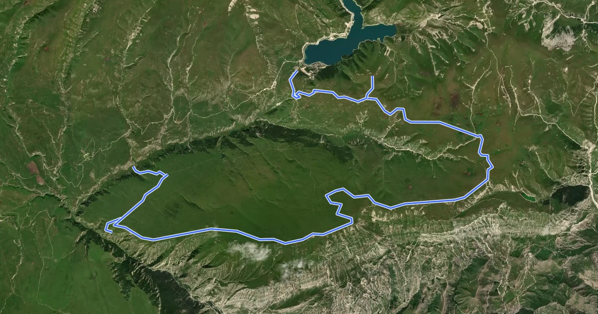 Маршрут Маркированный маршрут rutrail "Харкаройская боевая башня" на спутниковом снимке