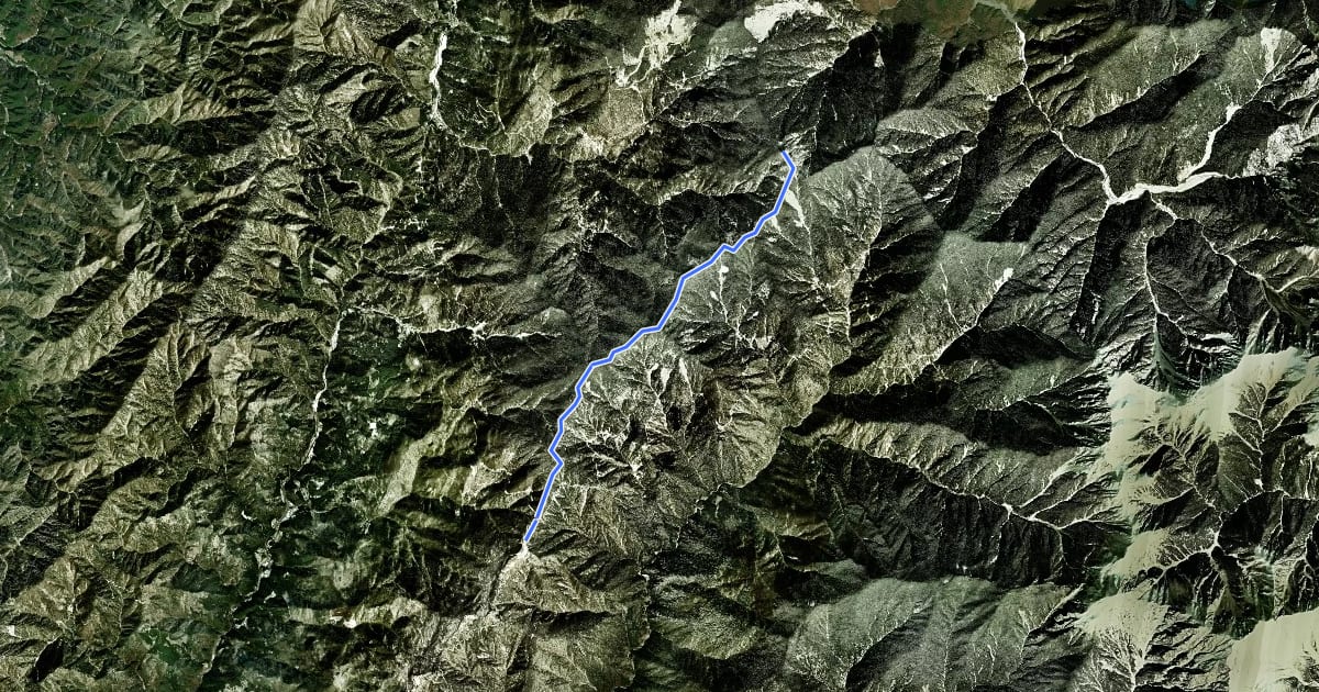 Маршрут 尾高山・奥茶臼山登山コース на спутниковом снимке