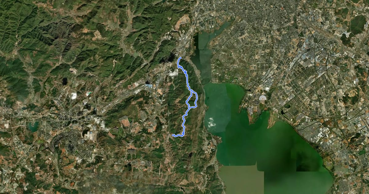 Маршрут 西山后山骑行线路 на спутниковом снимке