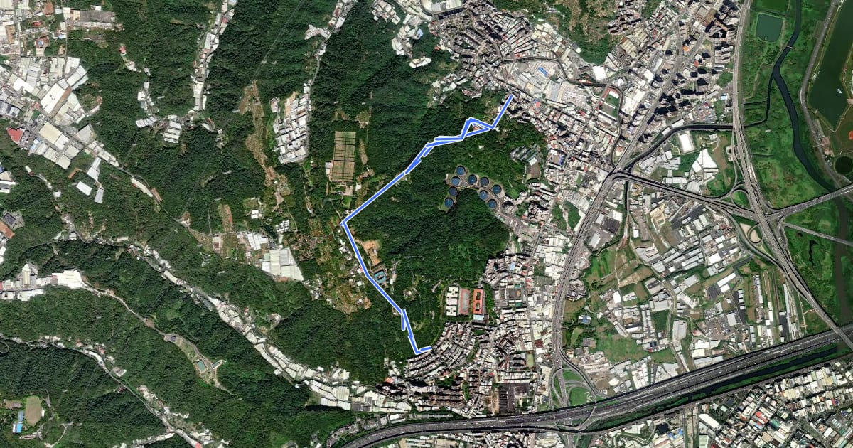Маршрут 水碓公園龍鳳巖登山步道 на спутниковом снимке