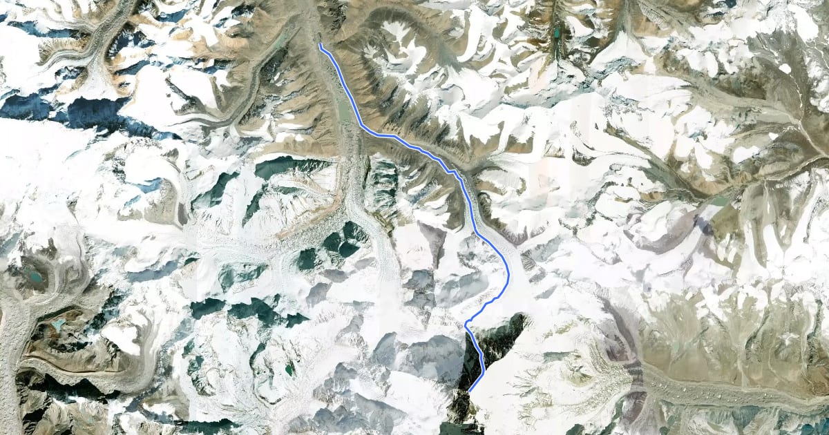 Маршрут 珠穆朗玛峰北坡登顶路线 на спутниковом снимке
