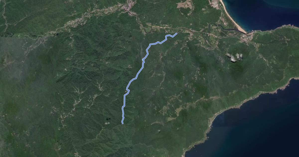 Маршрут 三方向山北稜 на спутниковом снимке