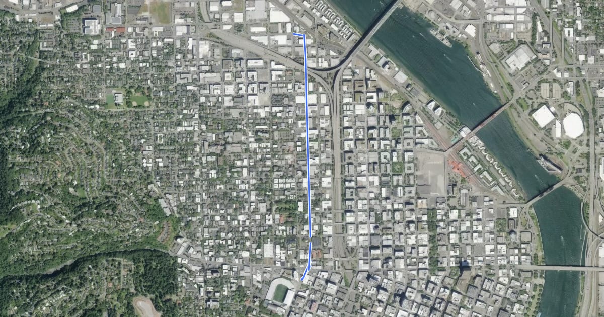 Маршрут 18th Avenue Bike Boulevard на спутниковом снимке