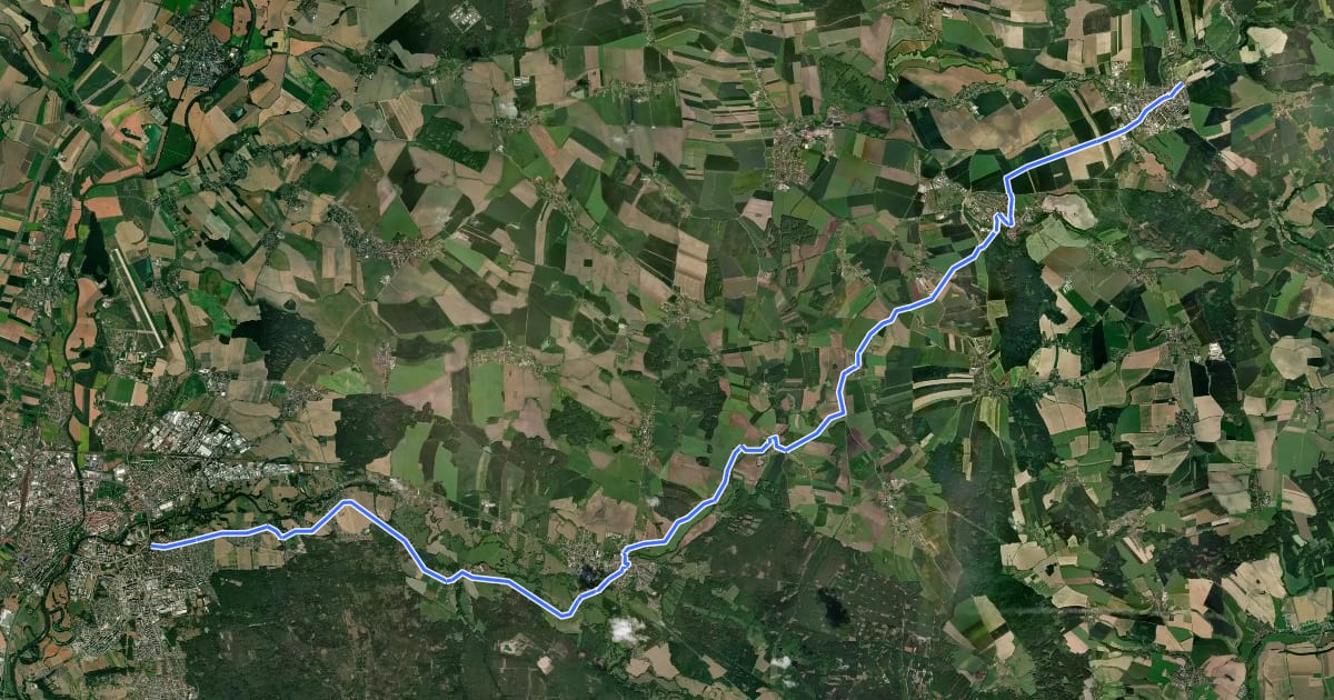 Маршрут 222 Hradec Králové-Dobruška на спутниковом снимке