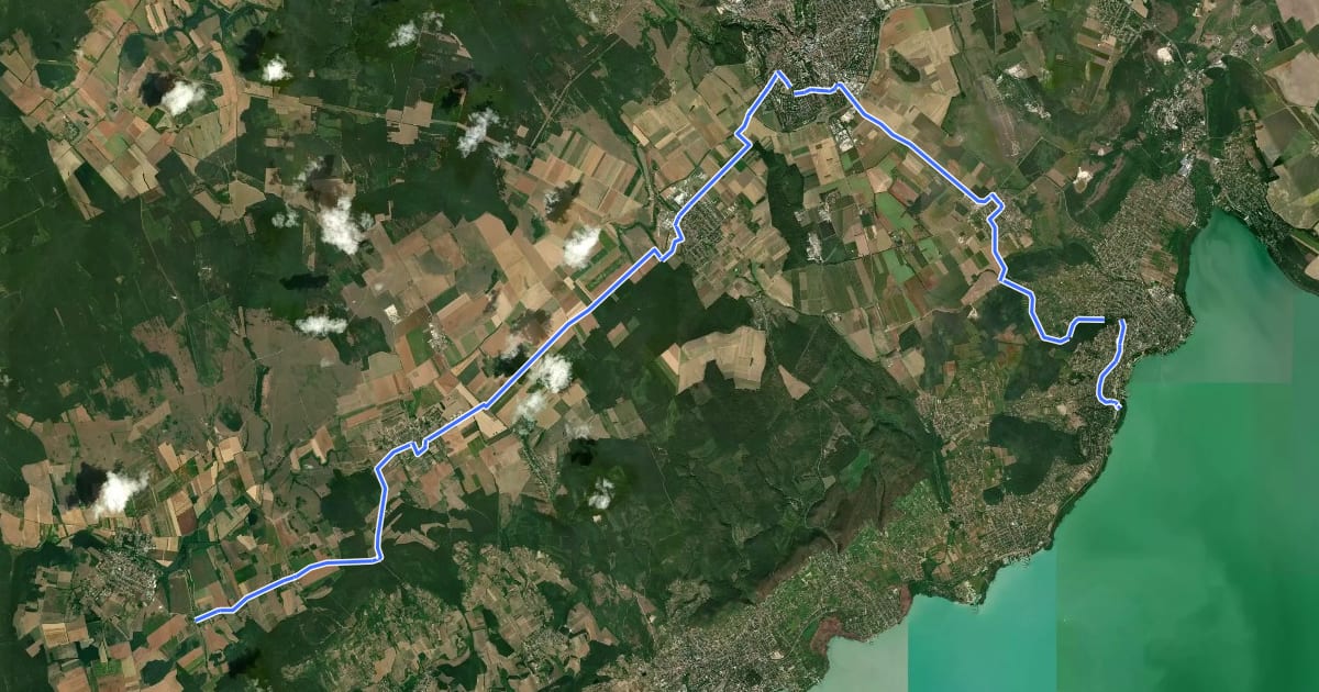 Маршрут 249 "Balatonalmádi-Vöröstó" на спутниковом снимке