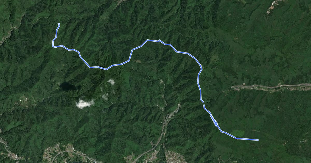Маршрут 高尾山から陣馬山まで на спутниковом снимке