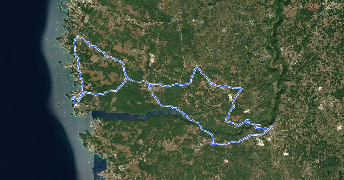 Маршрут 282 THROUGH THE EIGHT ALONG THE LIM CHANNEL на спутниковом снимке