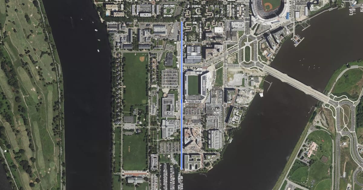 Маршрут 2nd Street Southwest на спутниковом снимке