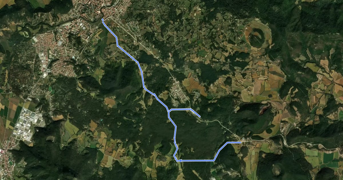 Маршрут 3 Olot - Fageda d'en Jordà - Can Xel на спутниковом снимке