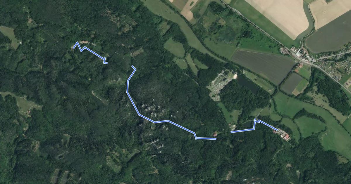 Маршрут 4089 Sedmihorky, lázně - Valdštejn, hrad на спутниковом снимке
