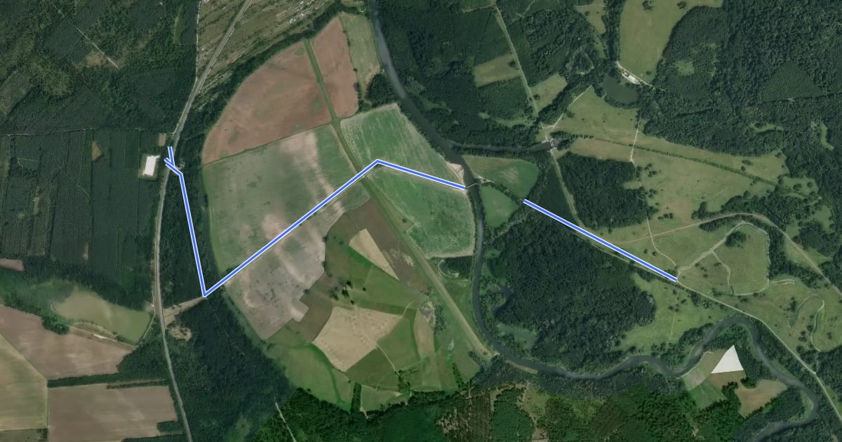 Маршрут 42A Hraniční cesta (Krátké vrchy, rozc. - Černé jezero) на спутниковом снимке