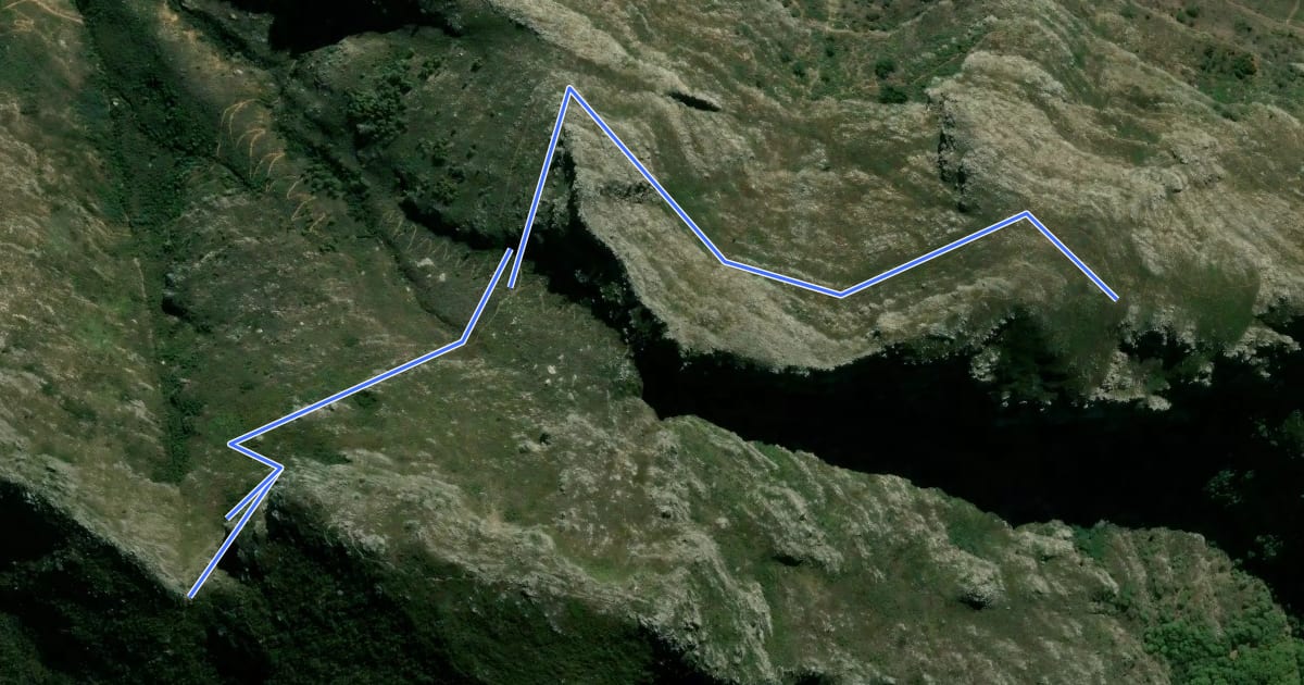 Маршрут 700 m Devil's Peak Traverse на спутниковом снимке
