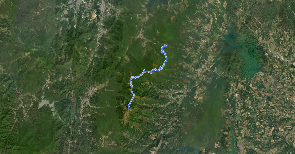 Маршрут 大塘坳-天露山 на спутниковом снимке