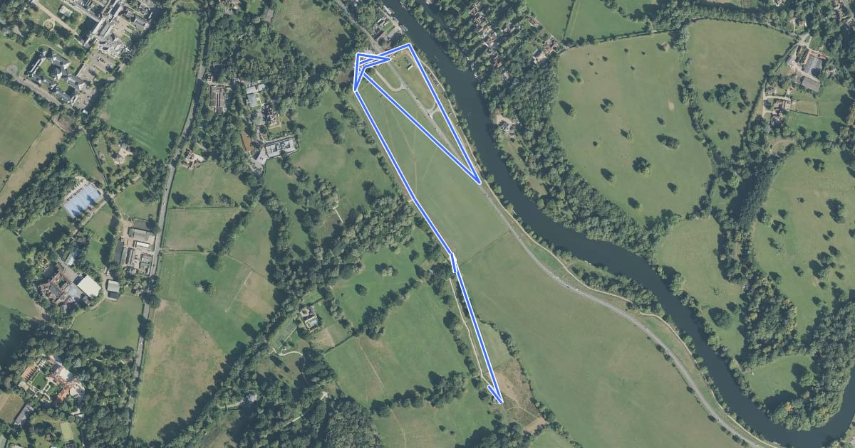 Маршрут Accessible Route, Runnymede на спутниковом снимке