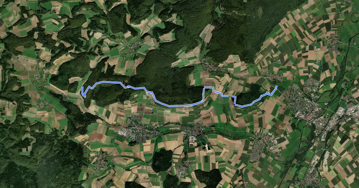 Маршрут Aeusserer Zugangsweg des Schwäbischen Albvereins (blaues Dreieck) на спутниковом снимке