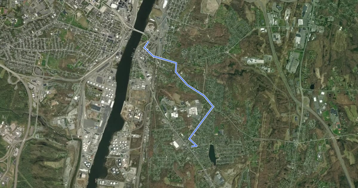 Маршрут Albany-Hudson Electric Trail - cycling - EST - bridge to Clinton Heights, Rensselaer на спутниковом снимке