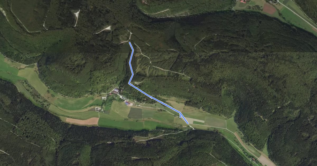 Маршрут Amtenhauser Berg - Parkplatz Amtenhauser Tal на спутниковом снимке