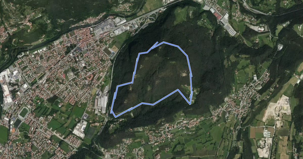 Маршрут Anello Monte Covolo на спутниковом снимке