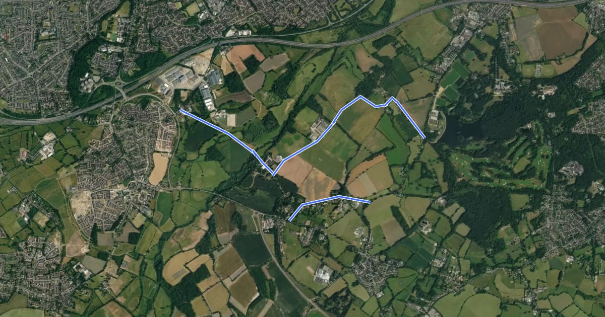 Маршрут Arborfield Useful Cycle Routes на спутниковом снимке