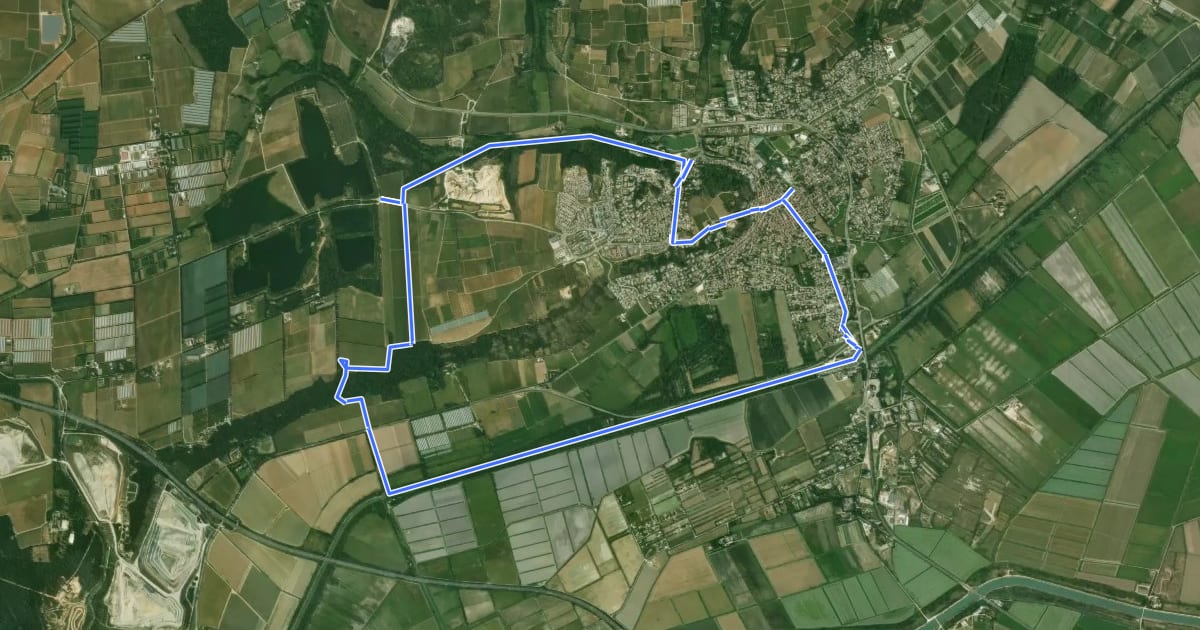 Маршрут Autour de la Costière на спутниковом снимке