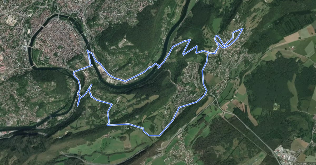 Маршрут Aux portes des montagnes du Jura на спутниковом снимке
