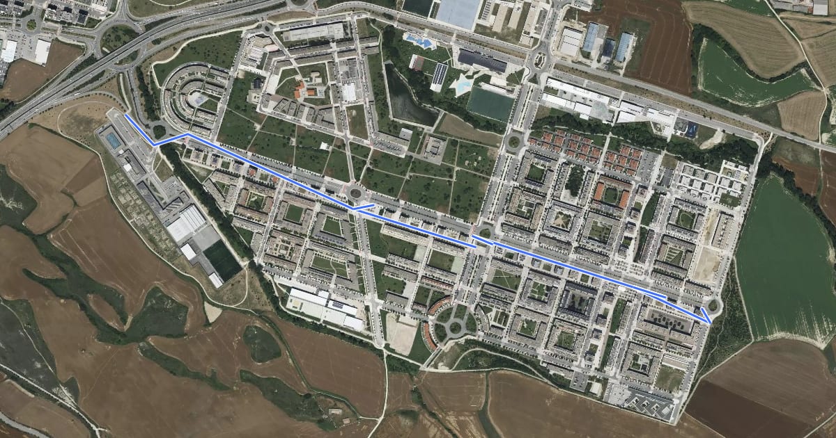 Маршрут Avenida Reino de Navarra на спутниковом снимке