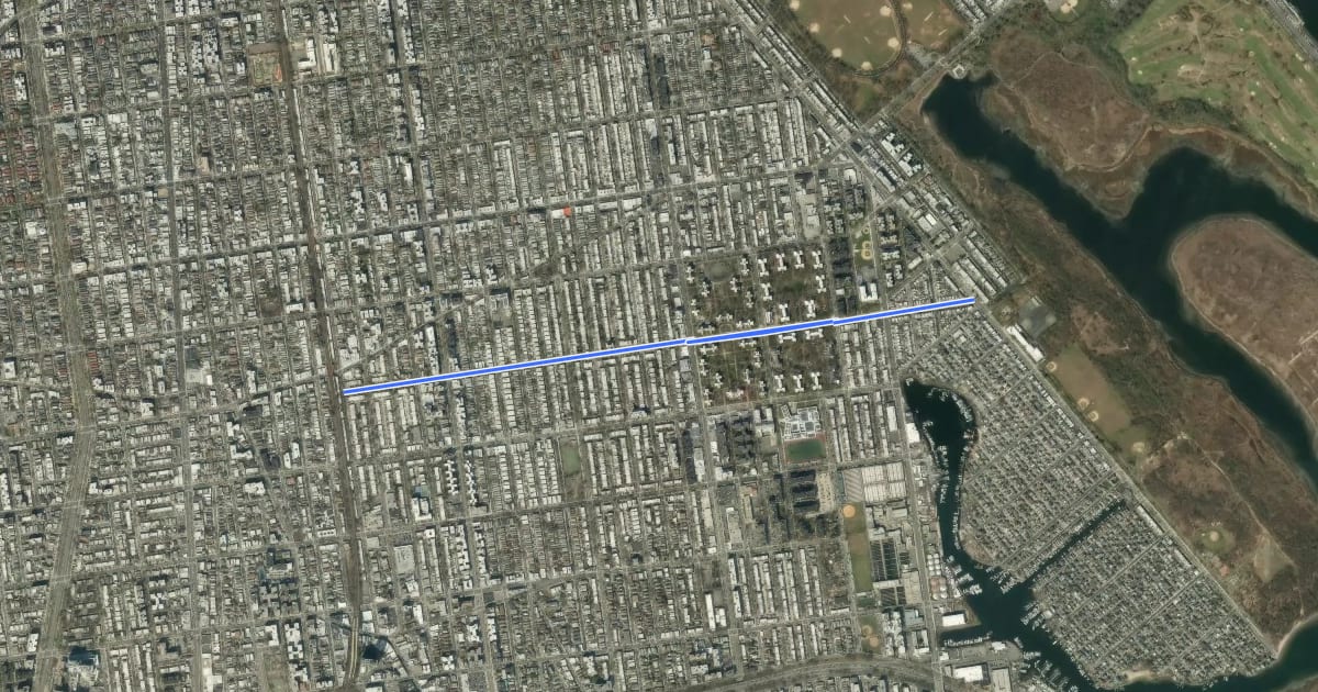 Маршрут Avenue W на спутниковом снимке
