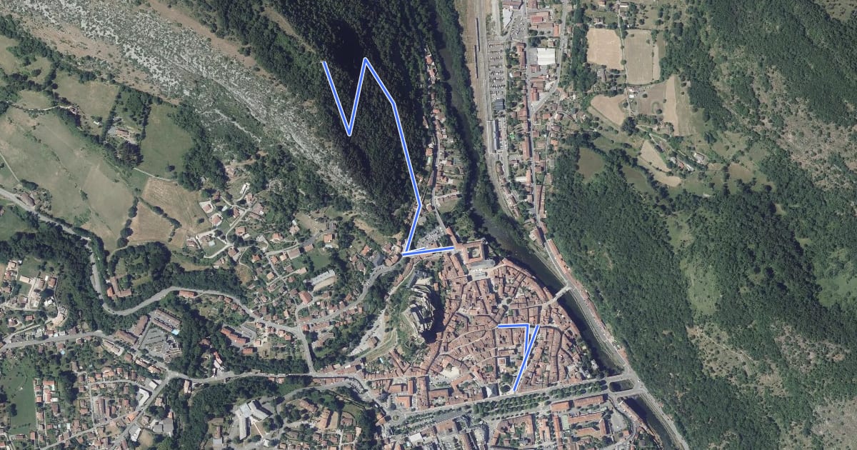 Маршрут Balade du Saint-Sauveur de Foix на спутниковом снимке