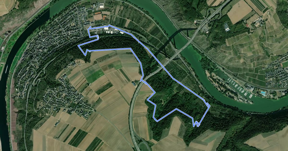 Маршрут Über Berg und Tal на спутниковом снимке