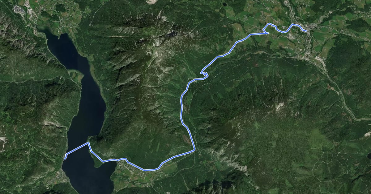 Маршрут BergeSeen Trail 16: Hallstatt - Bad Aussee на спутниковом снимке