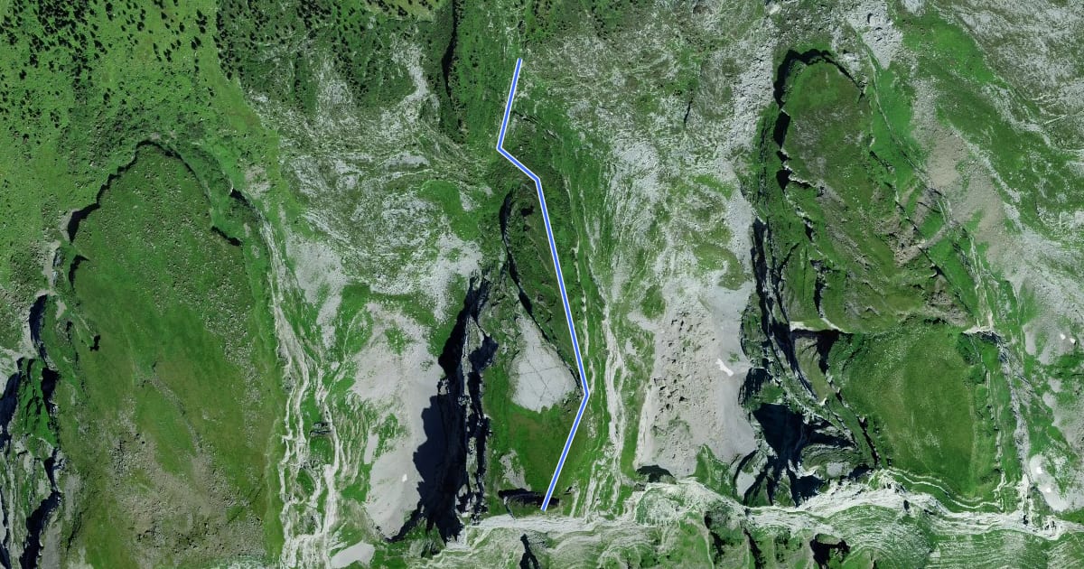 Маршрут Bergweg Zugstoll на спутниковом снимке