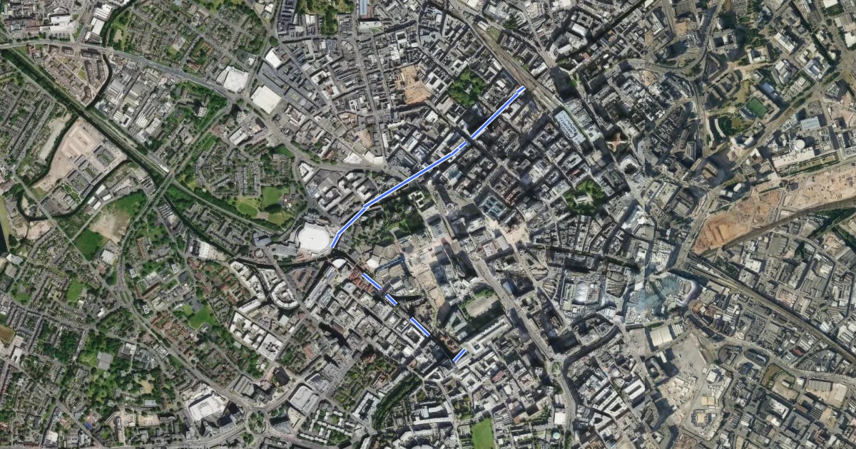 Маршрут Birmingham Wellbeing Walk: Livery Street to The Mailbox на спутниковом снимке