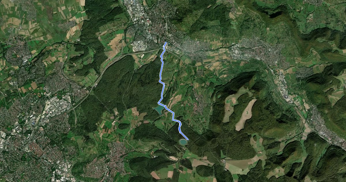 Маршрут blaues Dreieck Metzingen - Stausee - Grasberg - St. Johann на спутниковом снимке
