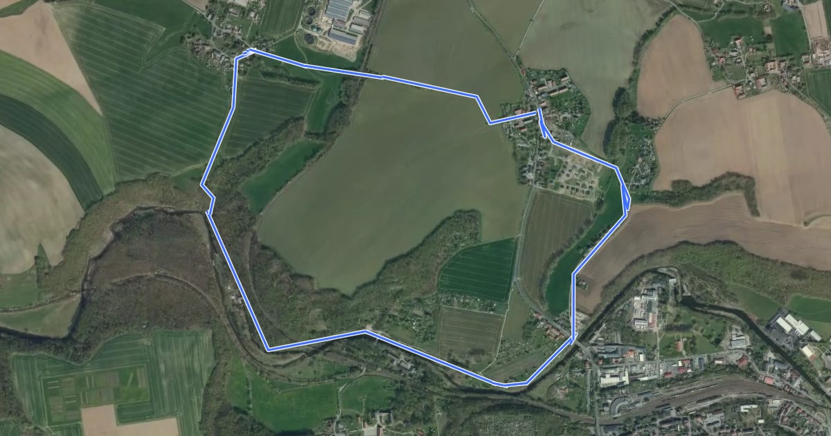Маршрут Bodenbacher Rundwanderweg, Markierung z.T. mangelhaft на спутниковом снимке