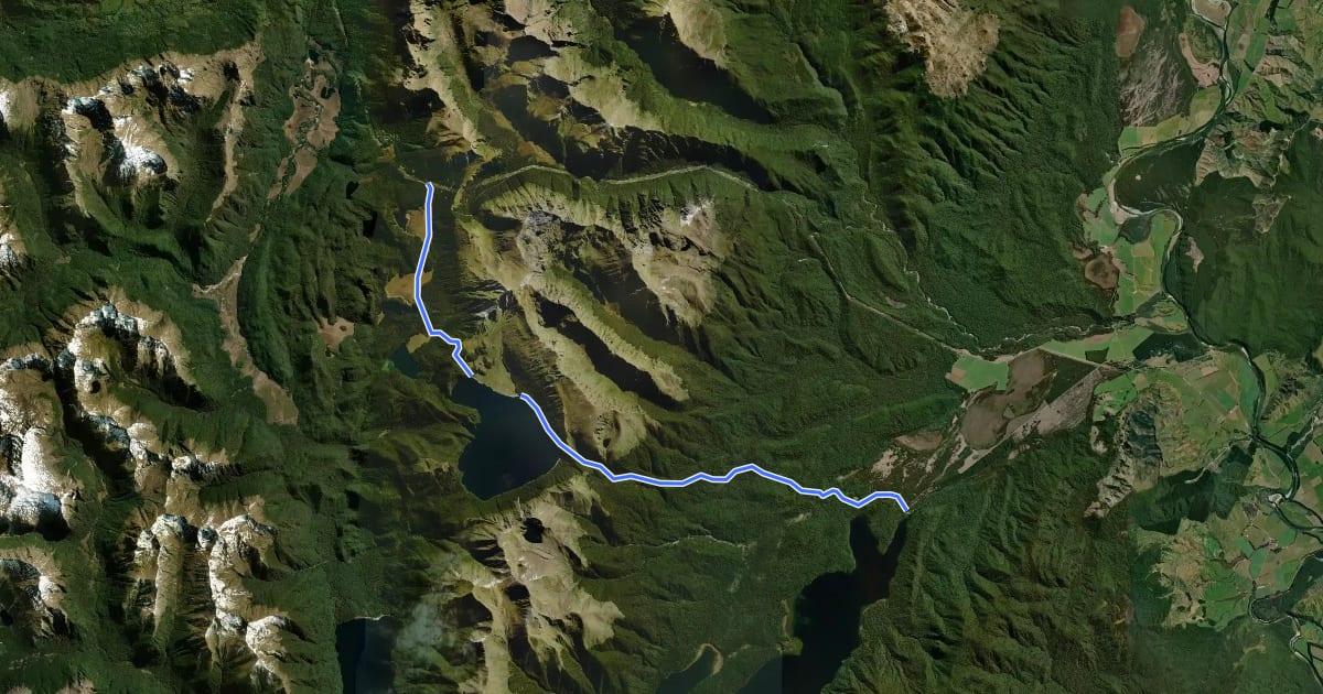 Маршрут Borland Road to Lake Monowai Car Park на спутниковом снимке