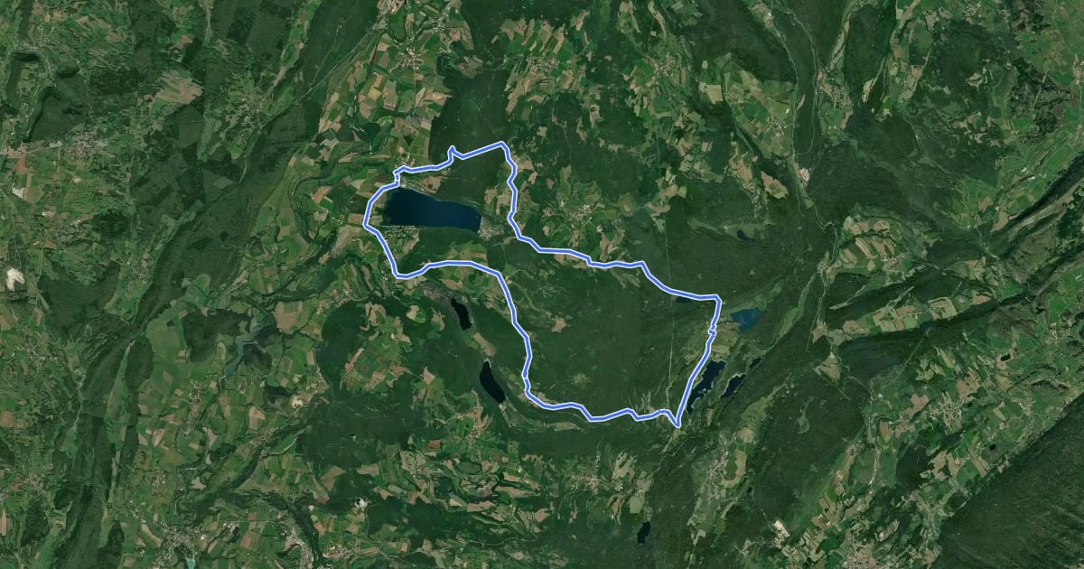 Маршрут Boucle 12 : Tour des lacs на спутниковом снимке
