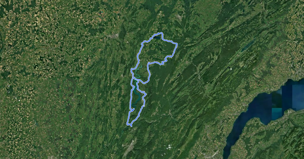 Маршрут Boucle 6 : La grande traversée des lacs à vélo на спутниковом снимке