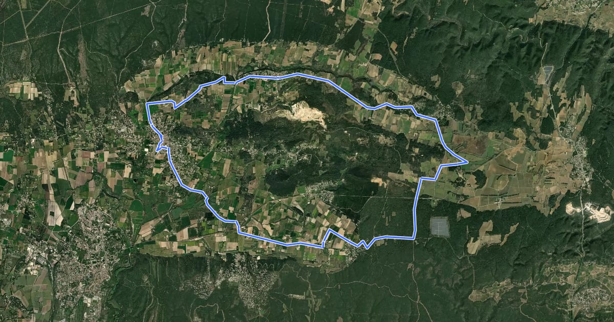 Маршрут Boucle de la Garrigue на спутниковом снимке