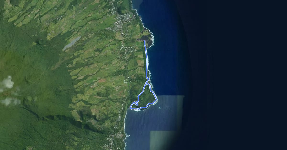 Маршрут Boucle de la Pointe des Cascades на спутниковом снимке