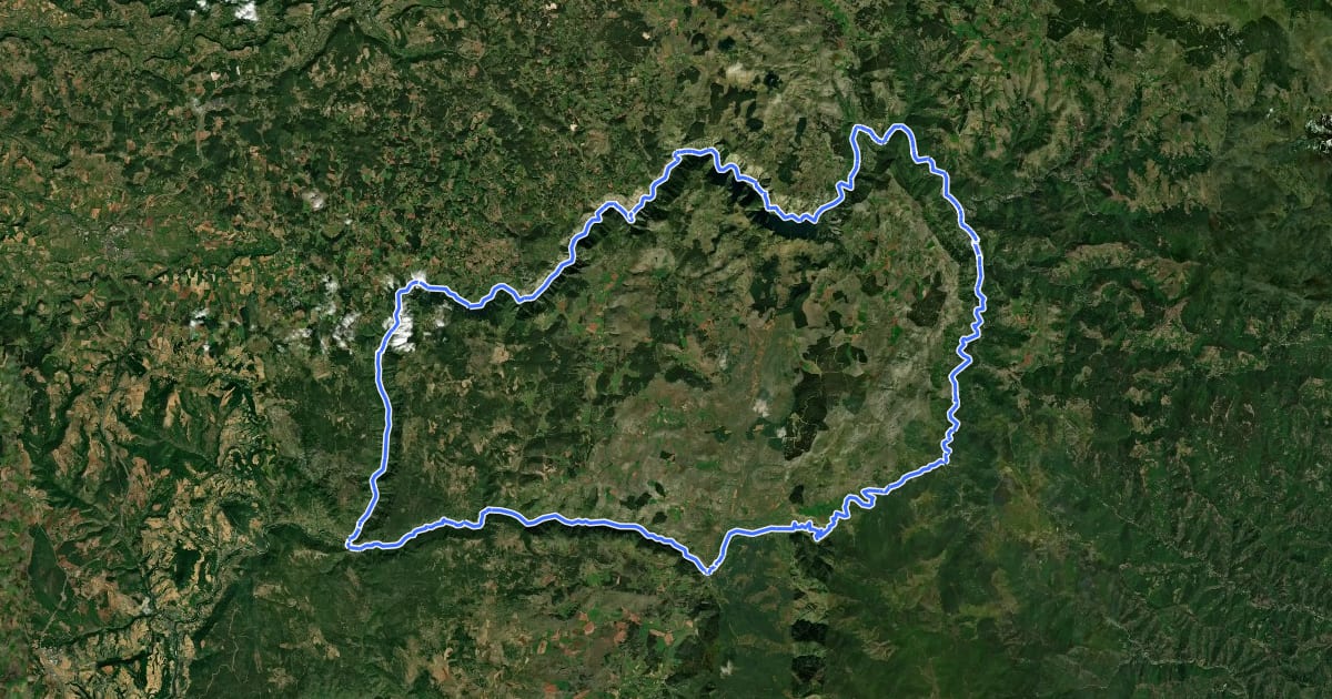Маршрут Boucle des gorges на спутниковом снимке