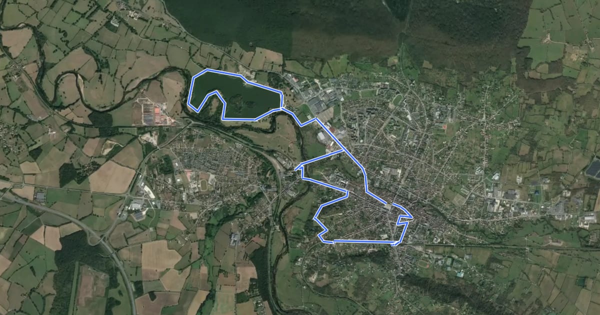 Маршрут Boucle entre Forteresse et Canal на спутниковом снимке