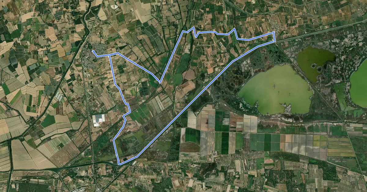 Маршрут Boucle Terre de Camargue на спутниковом снимке