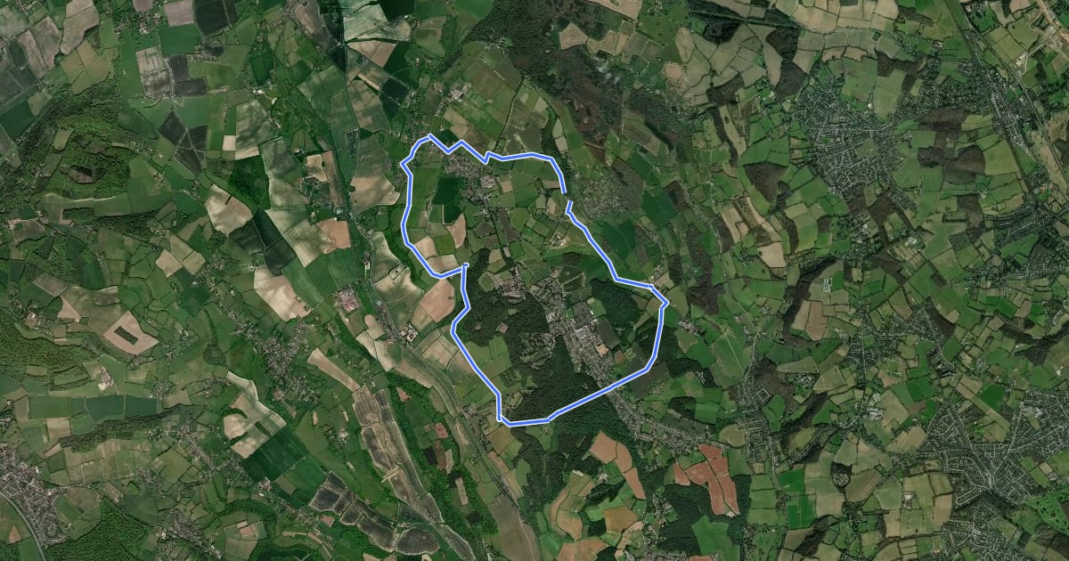 Маршрут Bradenham: Chiltern Hills, Valleys and Woodlands Walk, Bradenham на спутниковом снимке