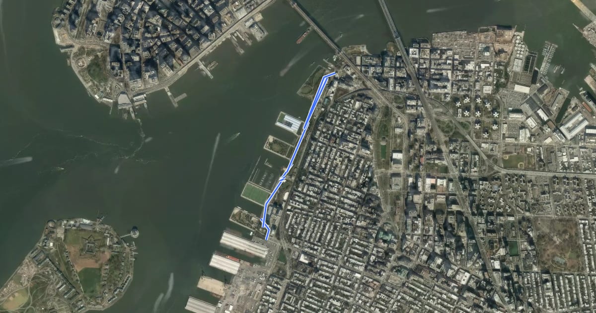 Маршрут Brooklyn Bridge Park Greenway на спутниковом снимке