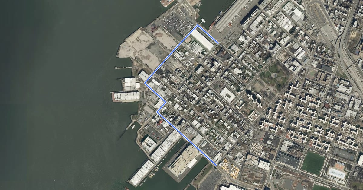 Маршрут Brooklyn Waterfront Greenway—Red Hook на спутниковом снимке