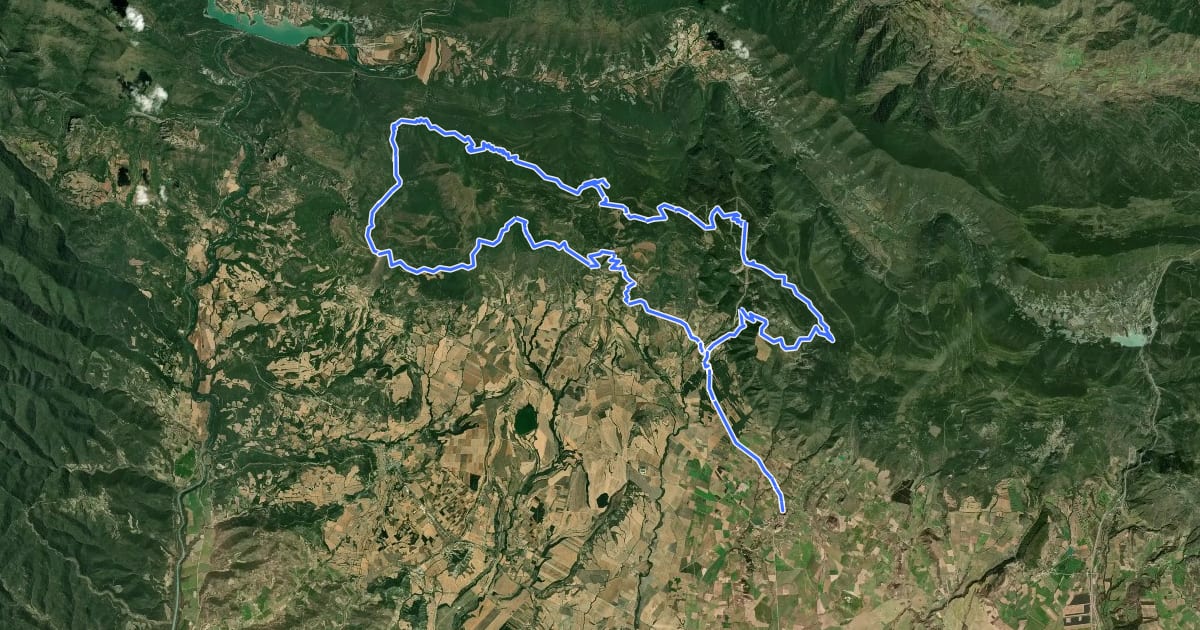 Маршрут BTT 16 Sierra de Loarre y Reino de los Mallos на спутниковом снимке