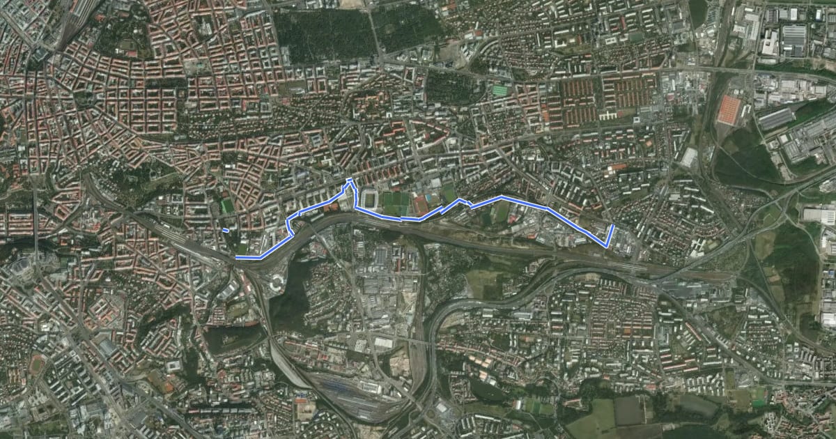 Маршрут Budoucí drážní promenáda, zatím objezd на спутниковом снимке