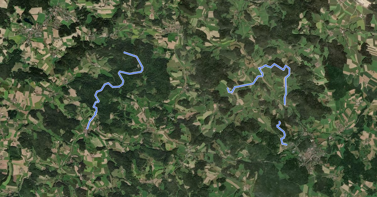 Маршрут Burgensteige: Falkensteiner Burgen- und Felsensteig (Blaue Feder) на спутниковом снимке