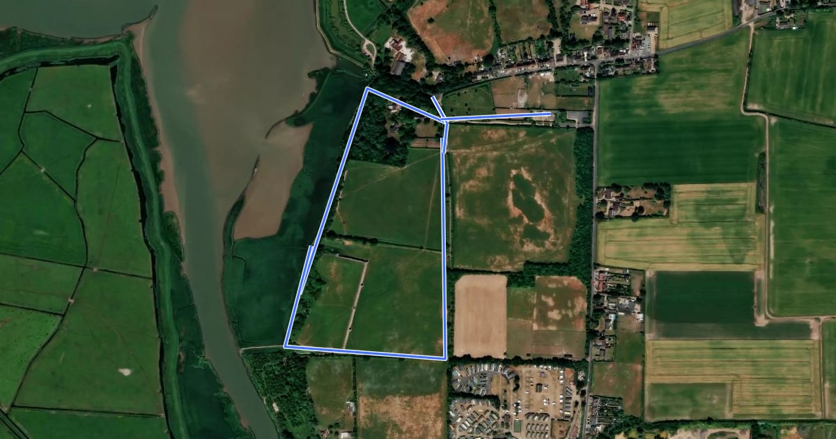 Маршрут Burgh Castle Roman Fort Trail на спутниковом снимке